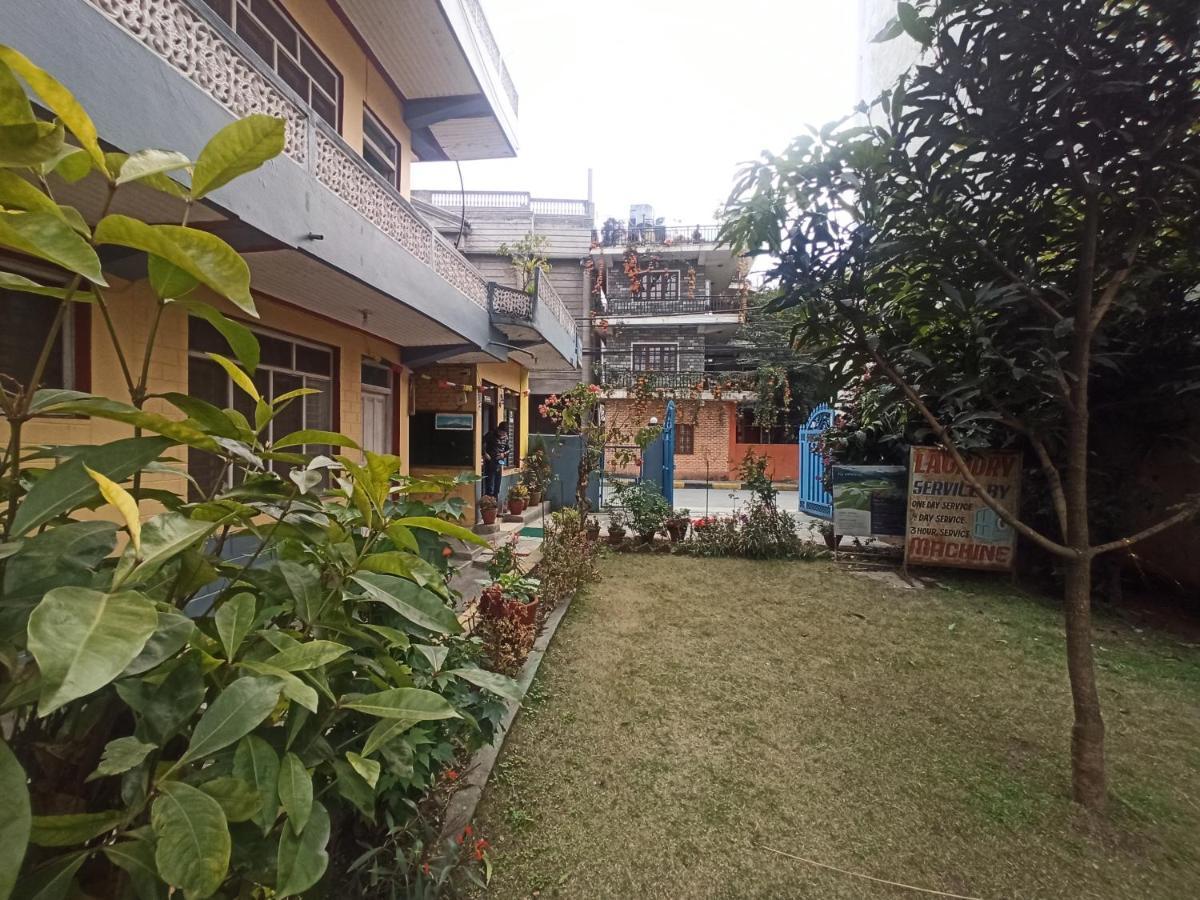 Pushpa Guest House Pókhara Exteriér fotografie